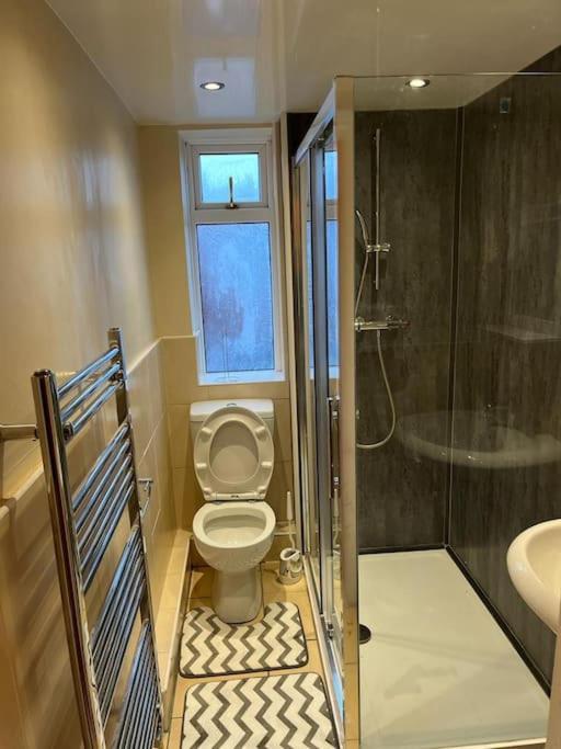 Ovington Grove 2 Fully Equipped Kitchen Free Parking 3 Bedrooms Netflix Newcastle upon Tyne Exterior foto