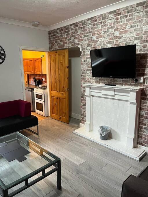 Ovington Grove 2 Fully Equipped Kitchen Free Parking 3 Bedrooms Netflix Newcastle upon Tyne Exterior foto